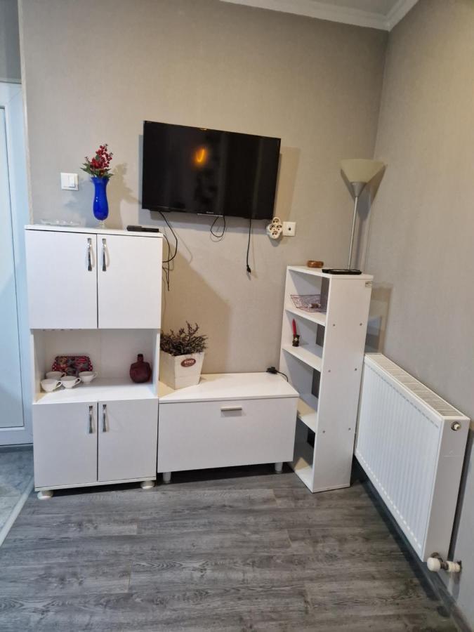 Larisa Apartment Тбилиси Екстериор снимка