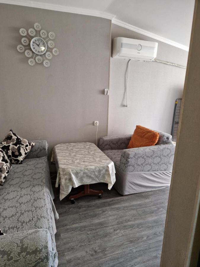 Larisa Apartment Тбилиси Екстериор снимка